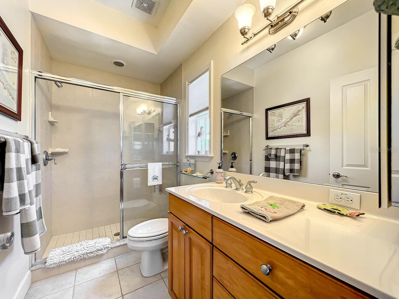 Image 43 of 74 For 4514 Fishman Avenue