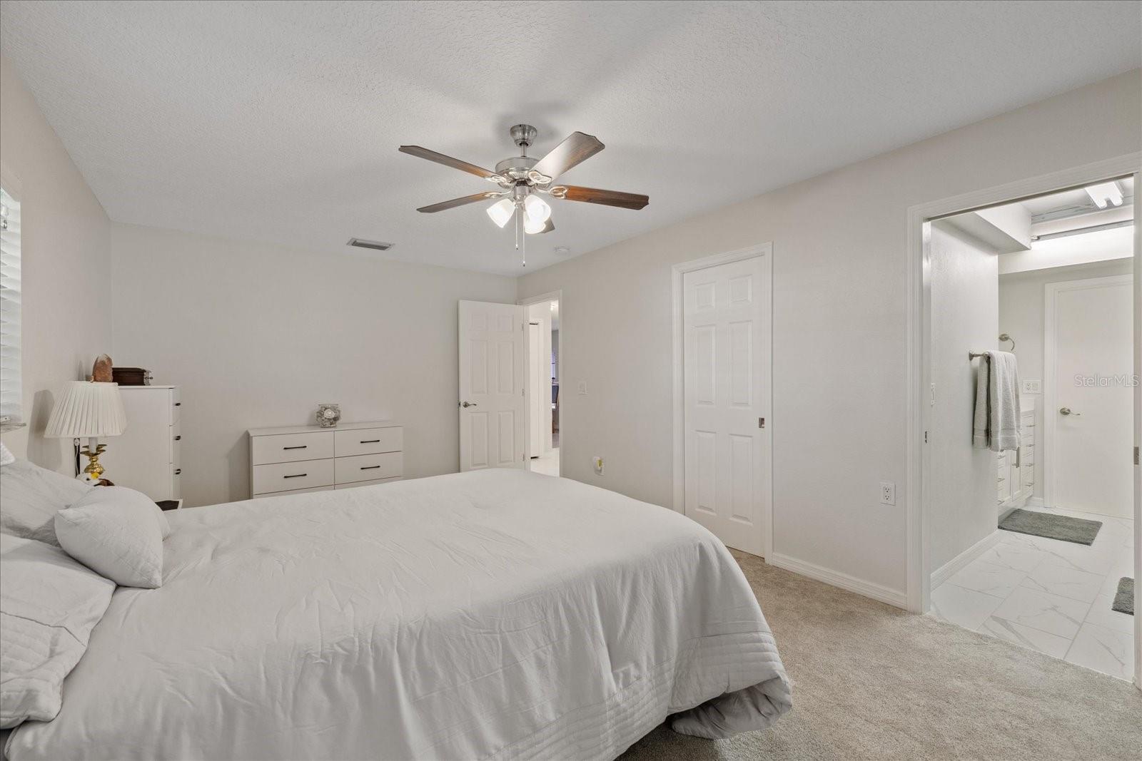 Image 24 of 47 For 4504 Dewey Drive