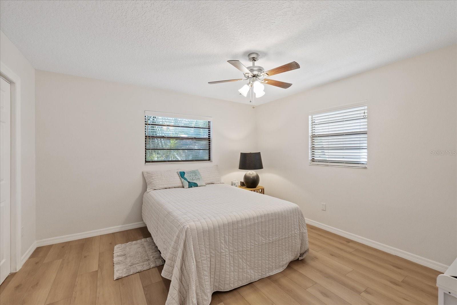 Image 34 of 47 For 4504 Dewey Drive