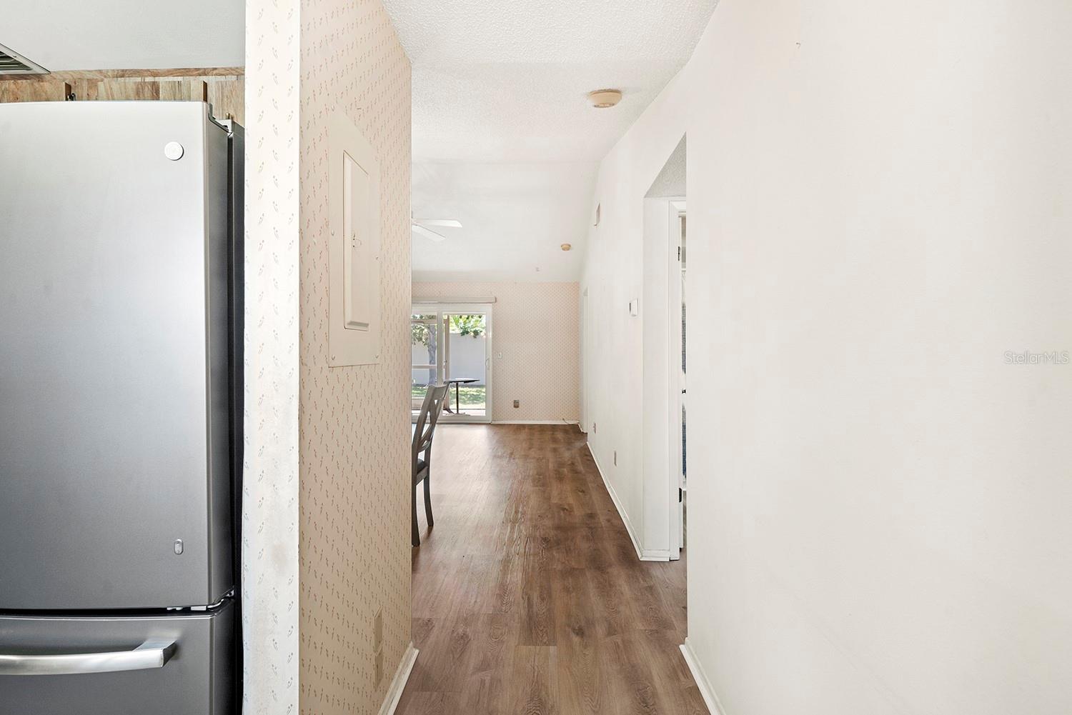 Image 11 of 33 For 10780 43rd Street N 702