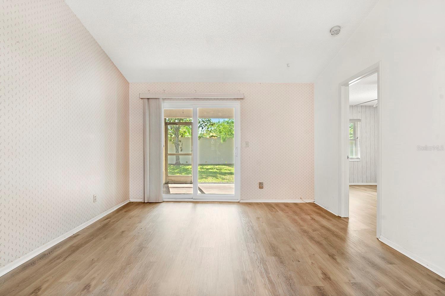 Image 14 of 33 For 10780 43rd Street N 702