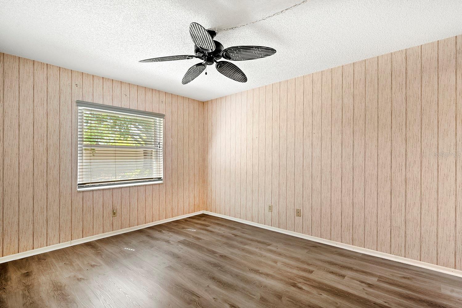 Image 16 of 33 For 10780 43rd Street N 702