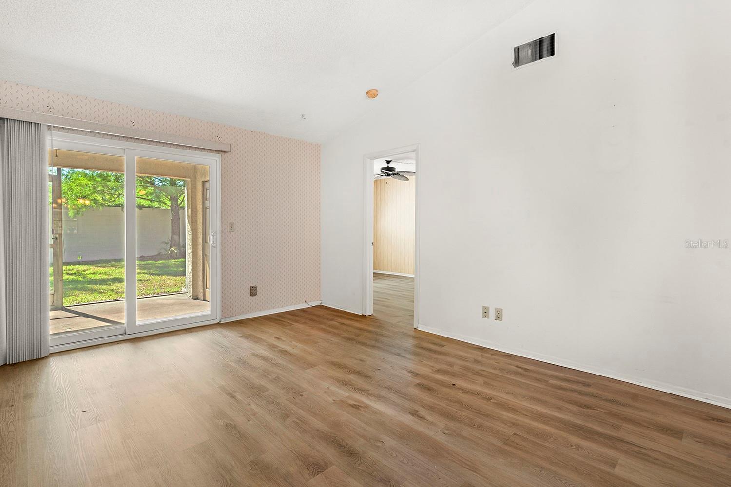 Image 3 of 33 For 10780 43rd Street N 702