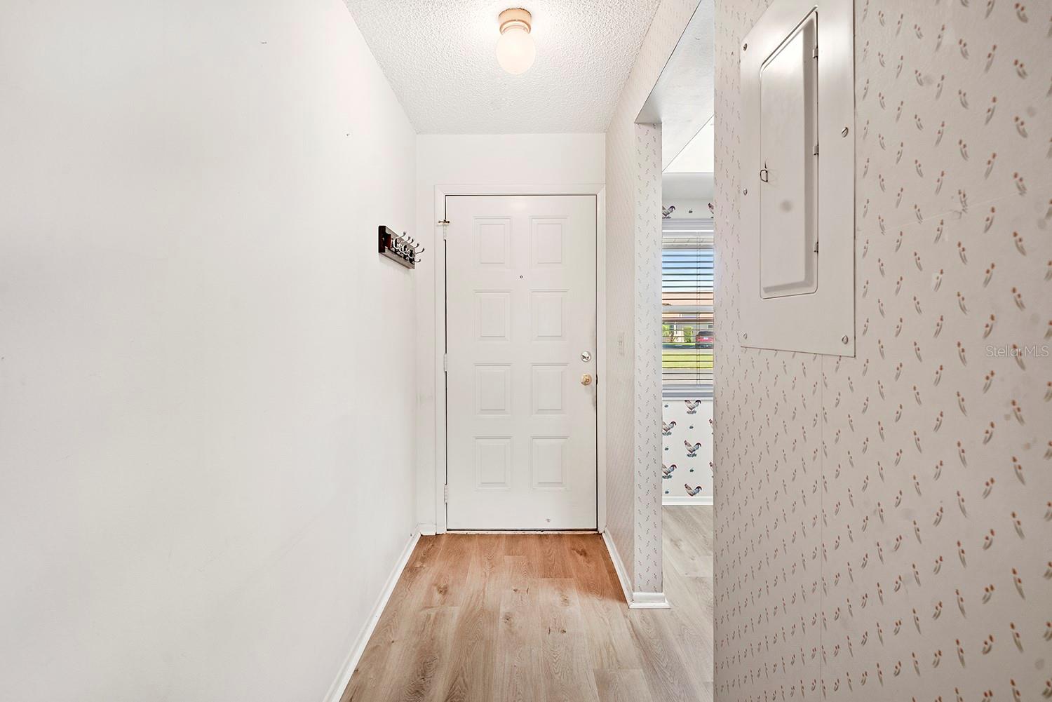 Image 7 of 33 For 10780 43rd Street N 702