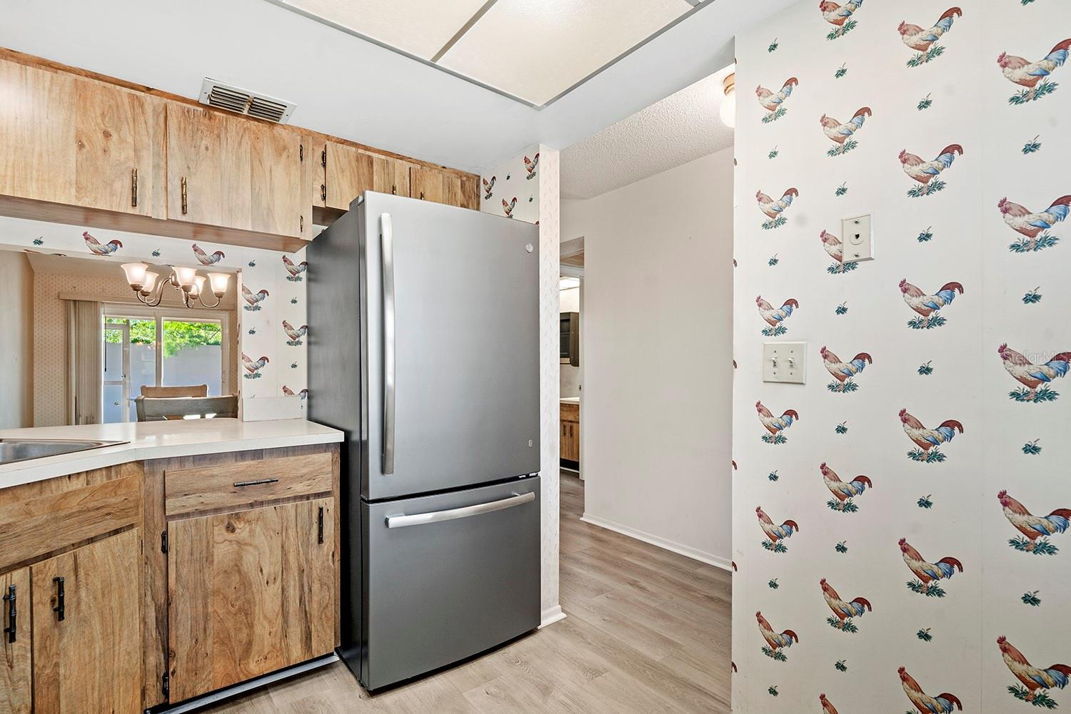 Image 8 of 33 For 10780 43rd Street N 702