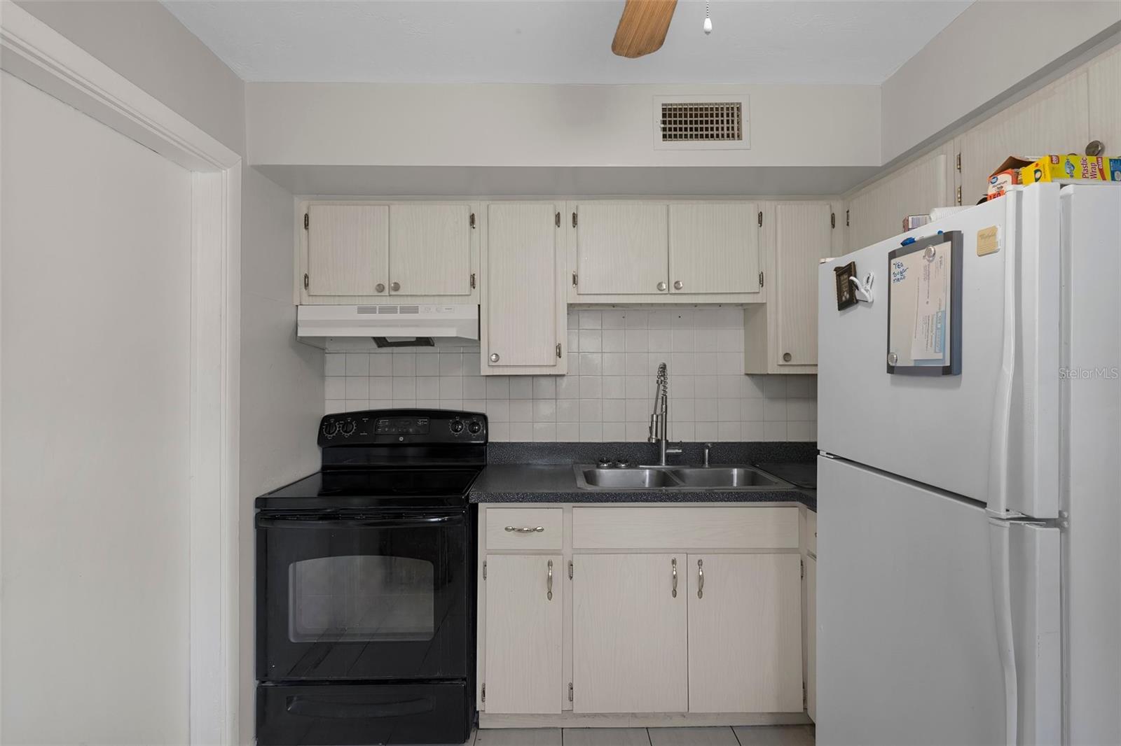 Image 4 of 11 For 3446 Dahlia Place