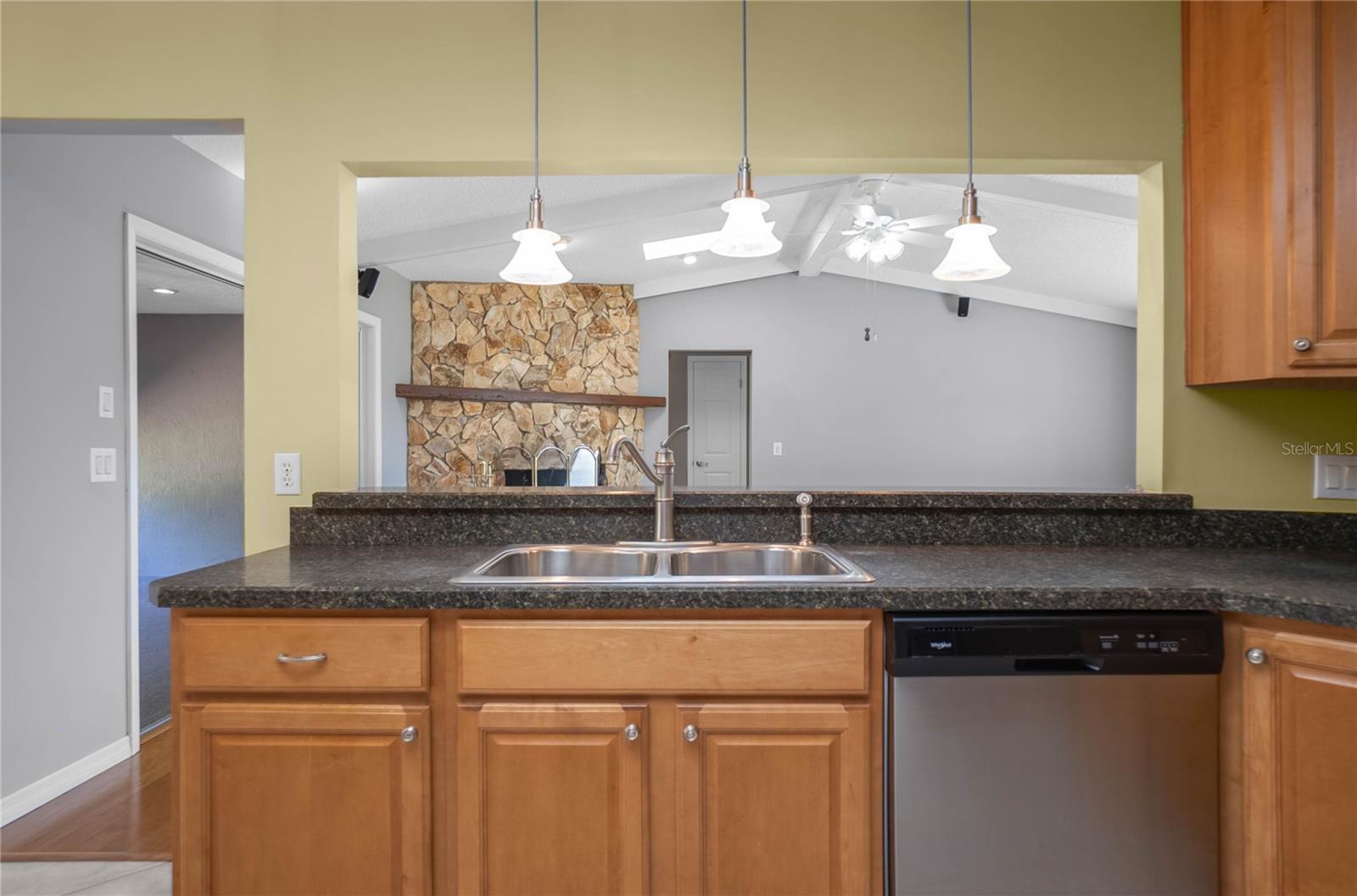 Image 18 of 51 For 3495 Foxwood Court