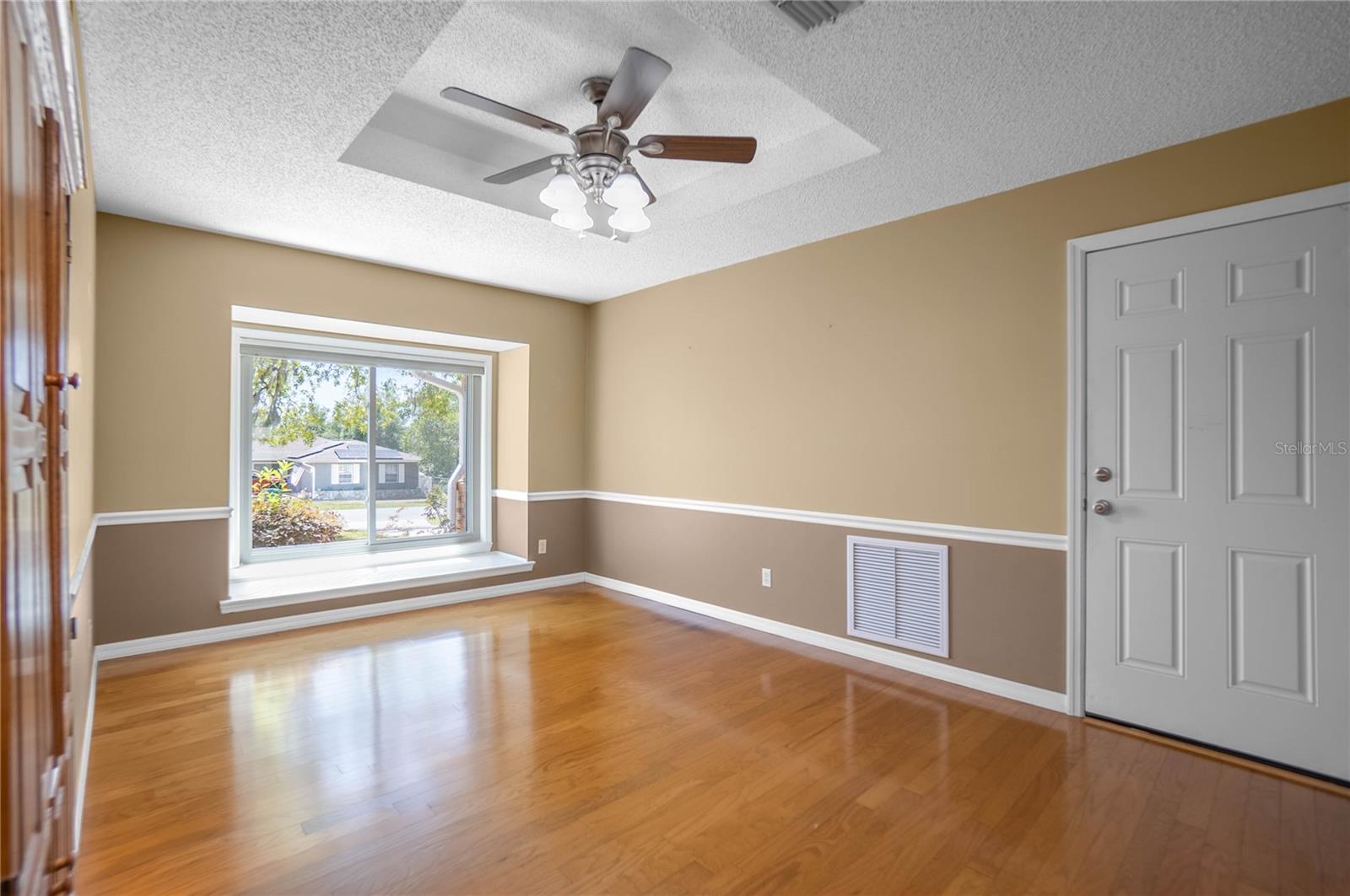 Image 19 of 51 For 3495 Foxwood Court
