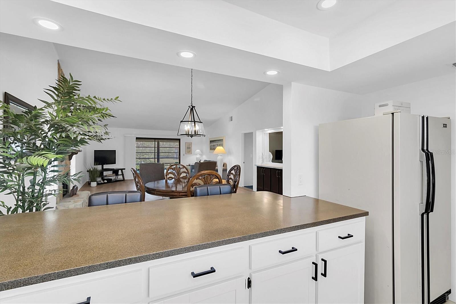 Image 13 of 40 For 9970 Eagles Point Circle 3