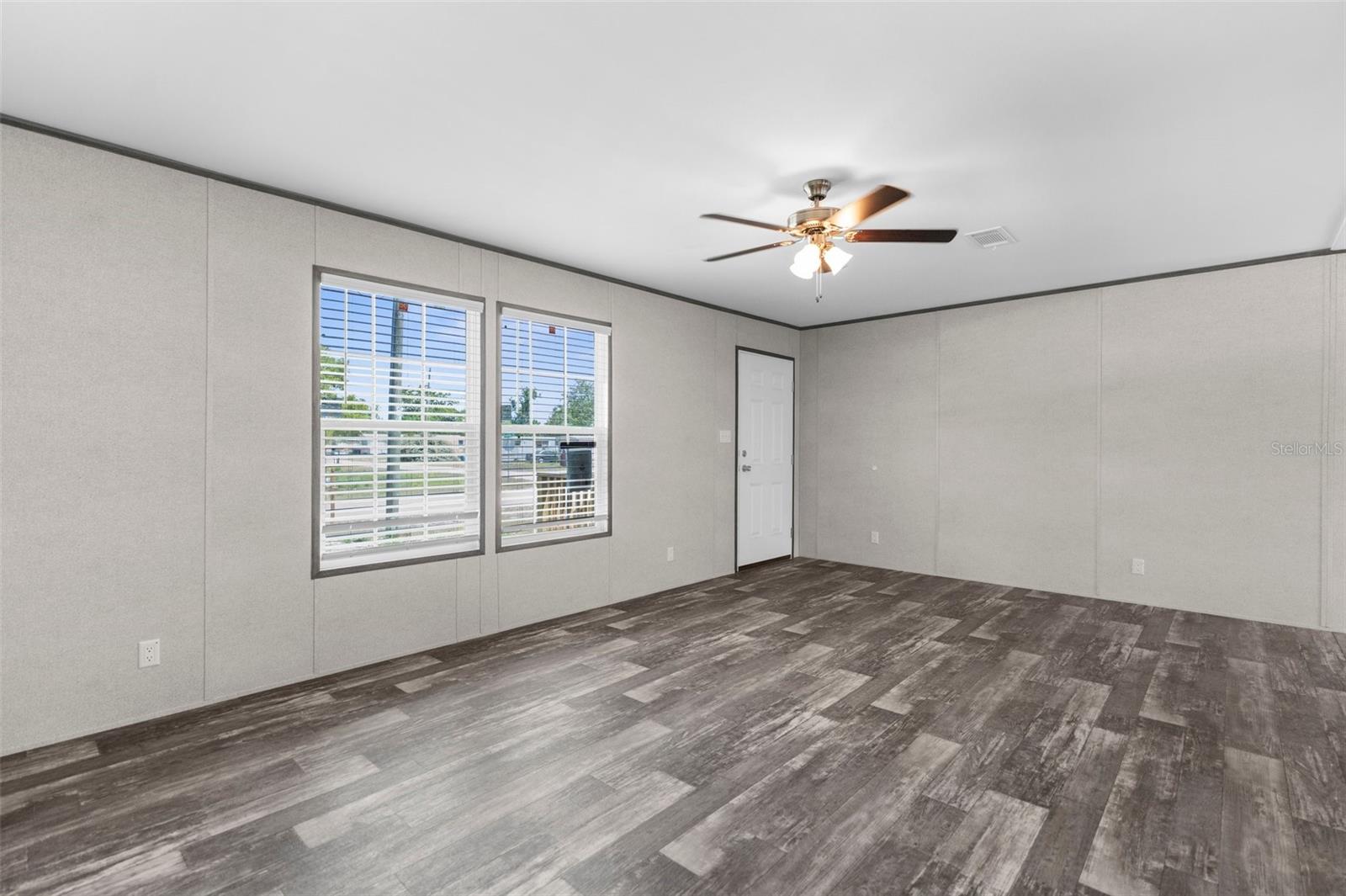 Image 32 of 45 For 5139 Orlando Avenue
