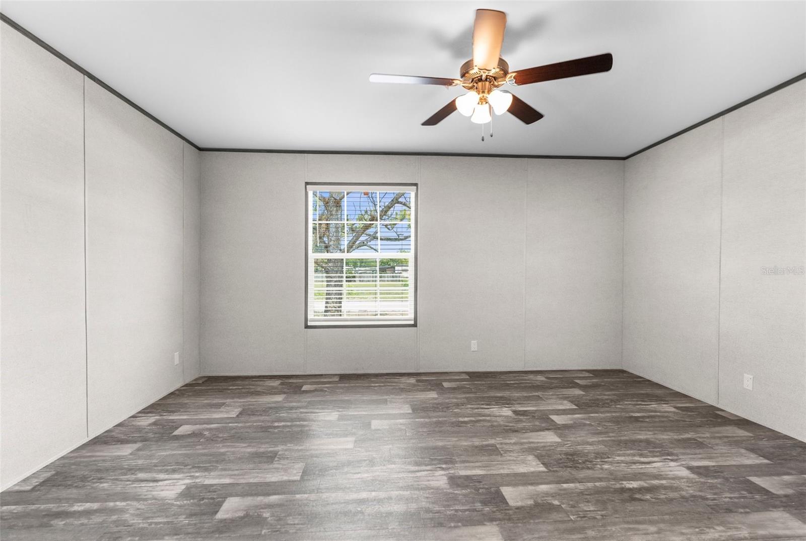 Image 33 of 45 For 5139 Orlando Avenue