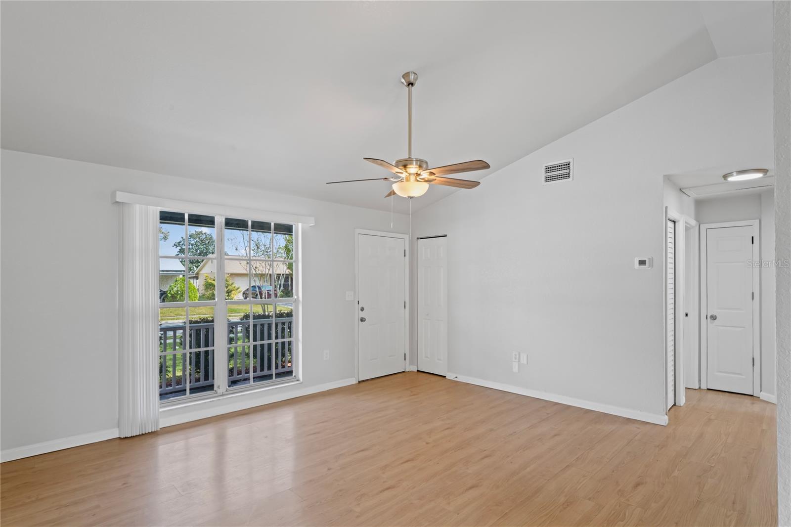 Image 3 of 23 For 3141 Loomis Drive