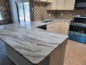 Listing photo id 13 for 7508 Cypress Knee Drive