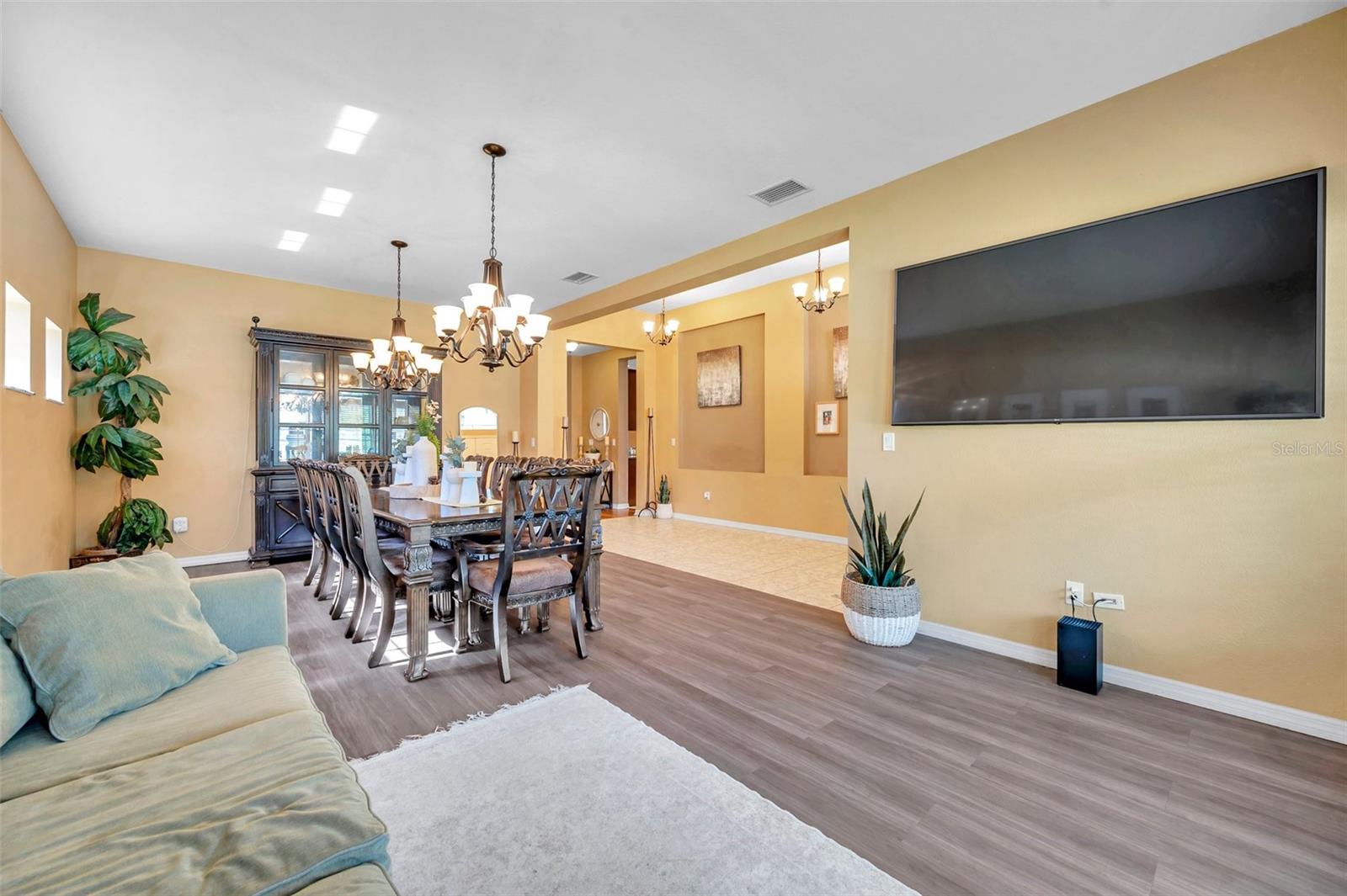 Image 10 of 96 For 8635 Creedmoor Lane