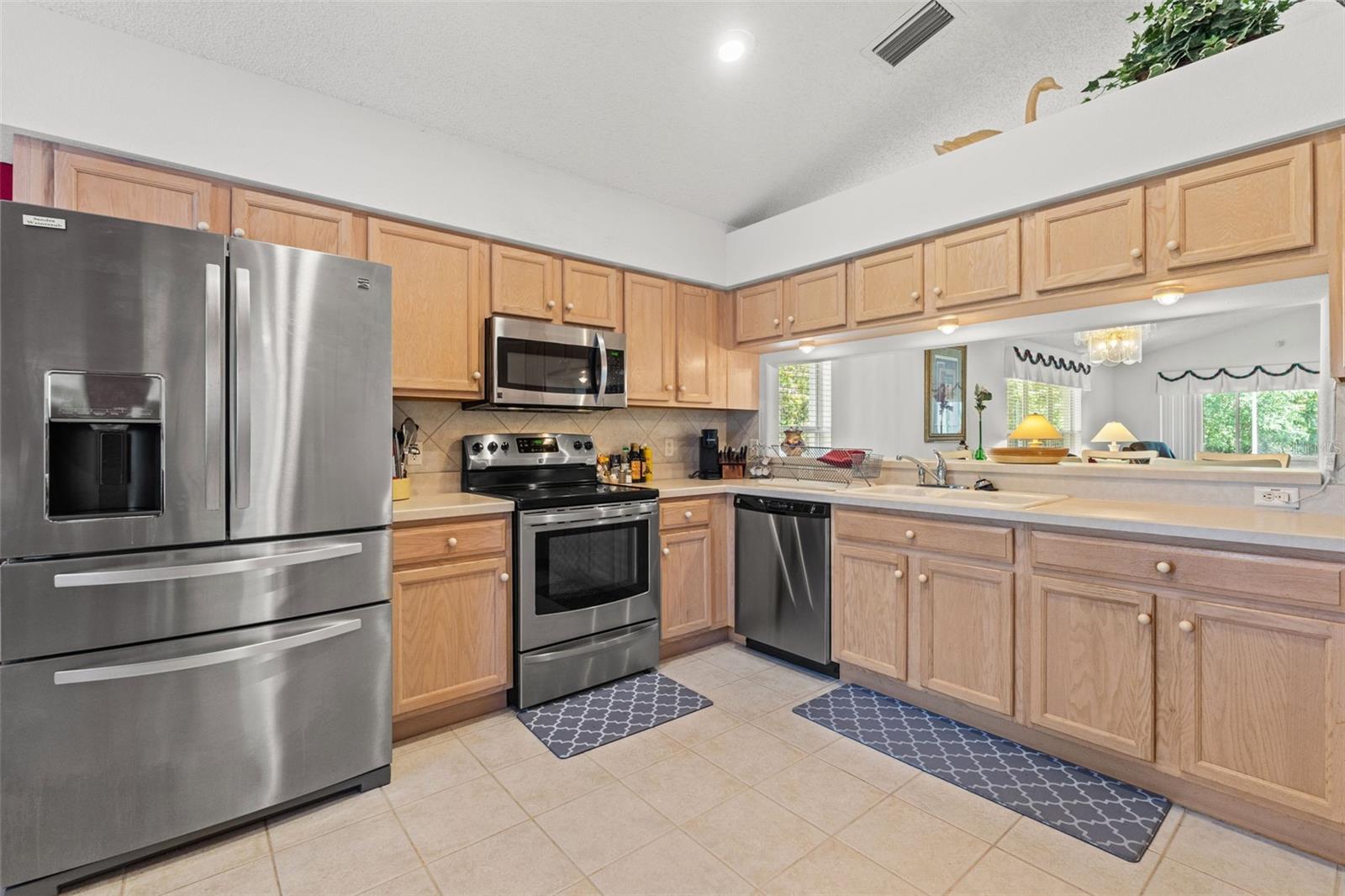 Image 9 of 69 For 1013 Sweet Jasmine Drive