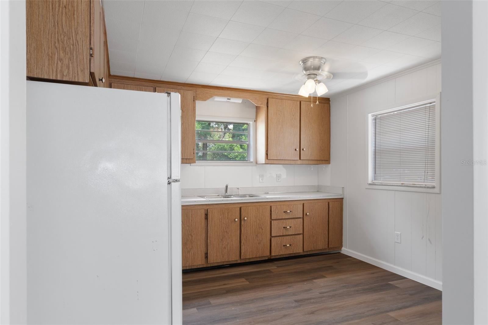 Image 11 of 38 For 6079 Blue Bream Terrace