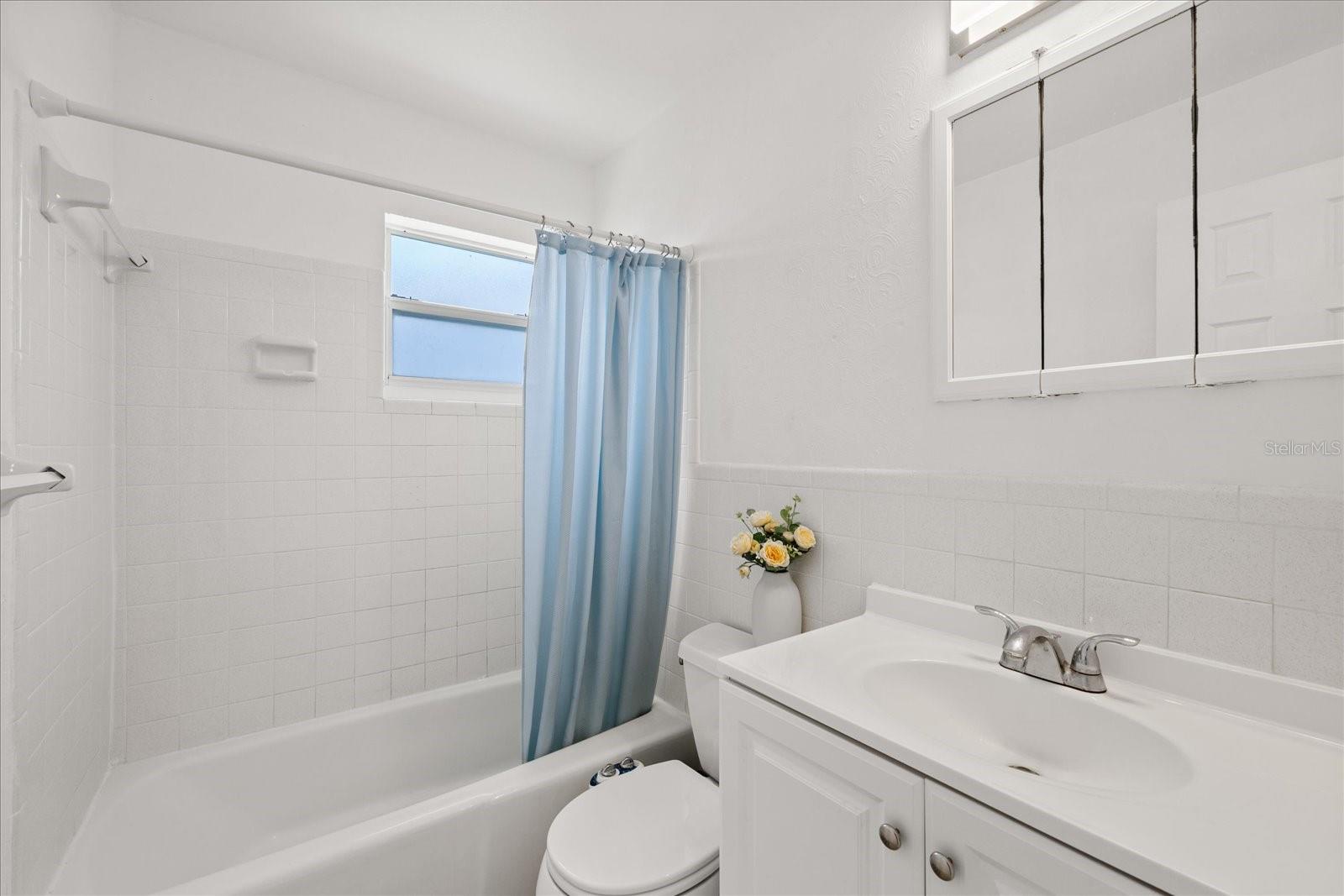 Listing photo id 24 for 5106 Blue Heron Drive