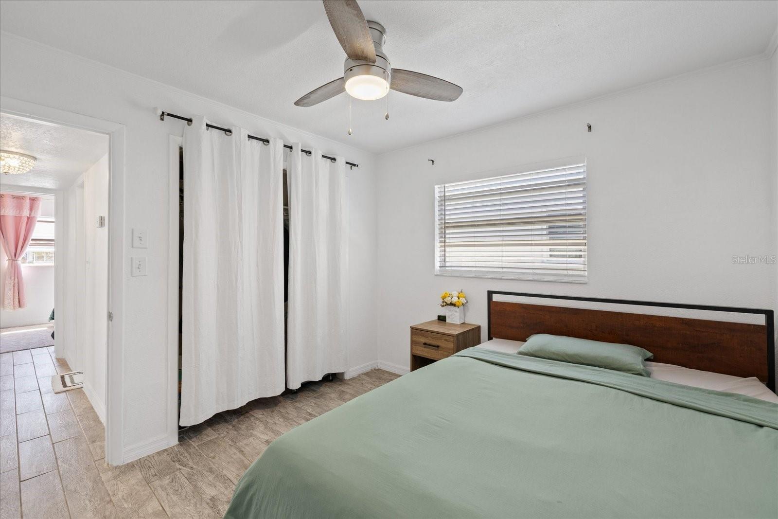 Listing photo id 26 for 5106 Blue Heron Drive