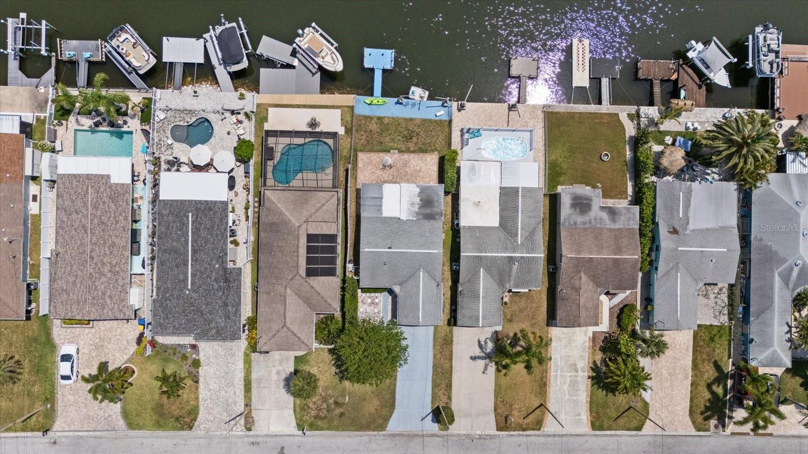 Listing photo id 1 for 5106 Blue Heron Drive