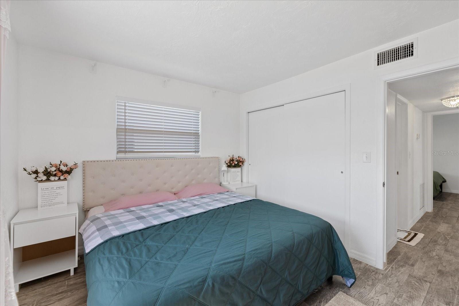 Listing photo id 29 for 5106 Blue Heron Drive