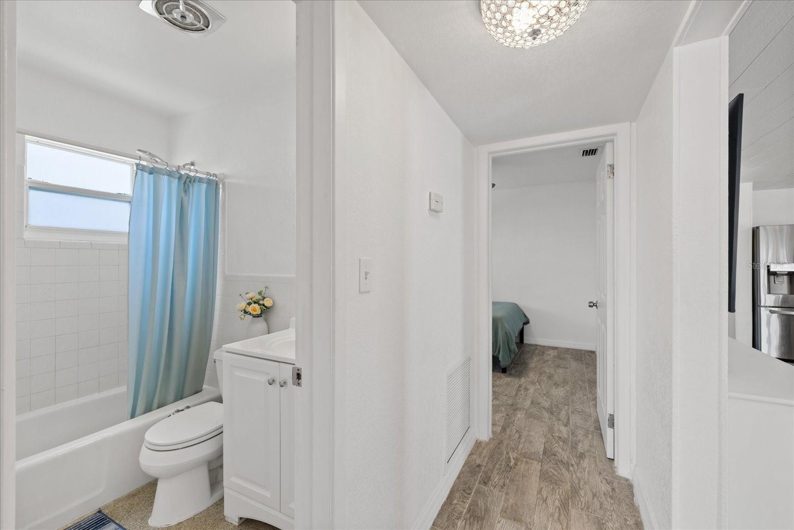 Listing photo id 30 for 5106 Blue Heron Drive