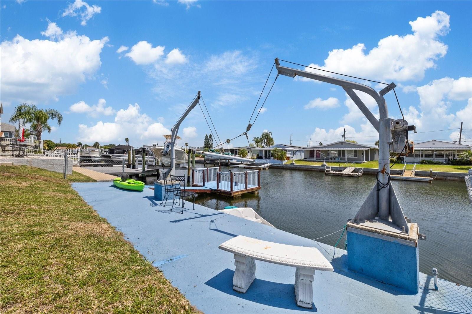 Listing photo id 33 for 5106 Blue Heron Drive