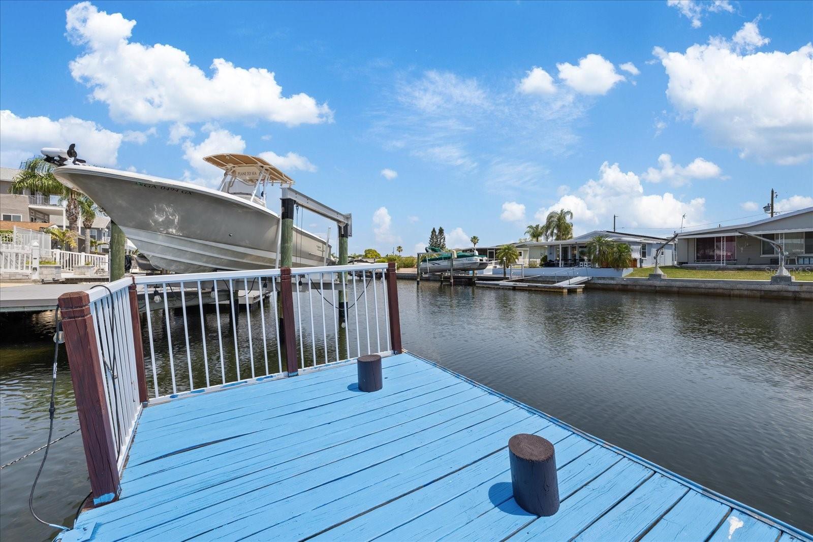 Listing photo id 36 for 5106 Blue Heron Drive
