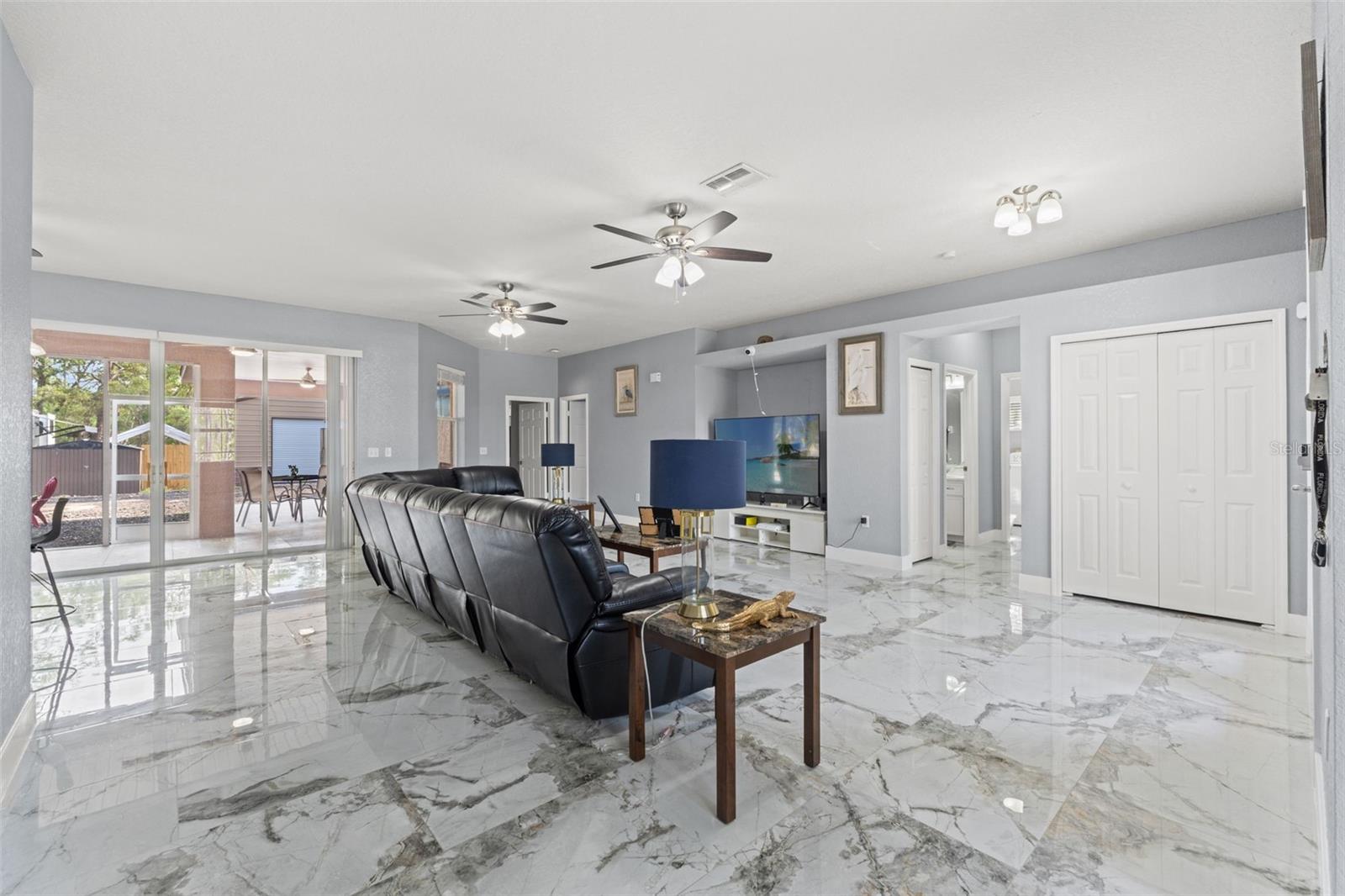 Image 11 of 54 For 9078 Birmingham Avenue