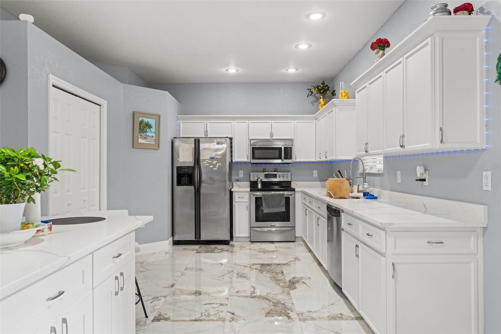 Image 14 of 54 For 9078 Birmingham Avenue