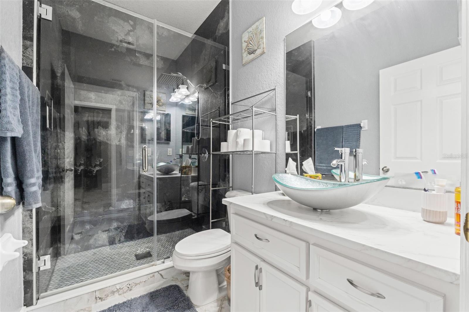 Image 19 of 54 For 9078 Birmingham Avenue