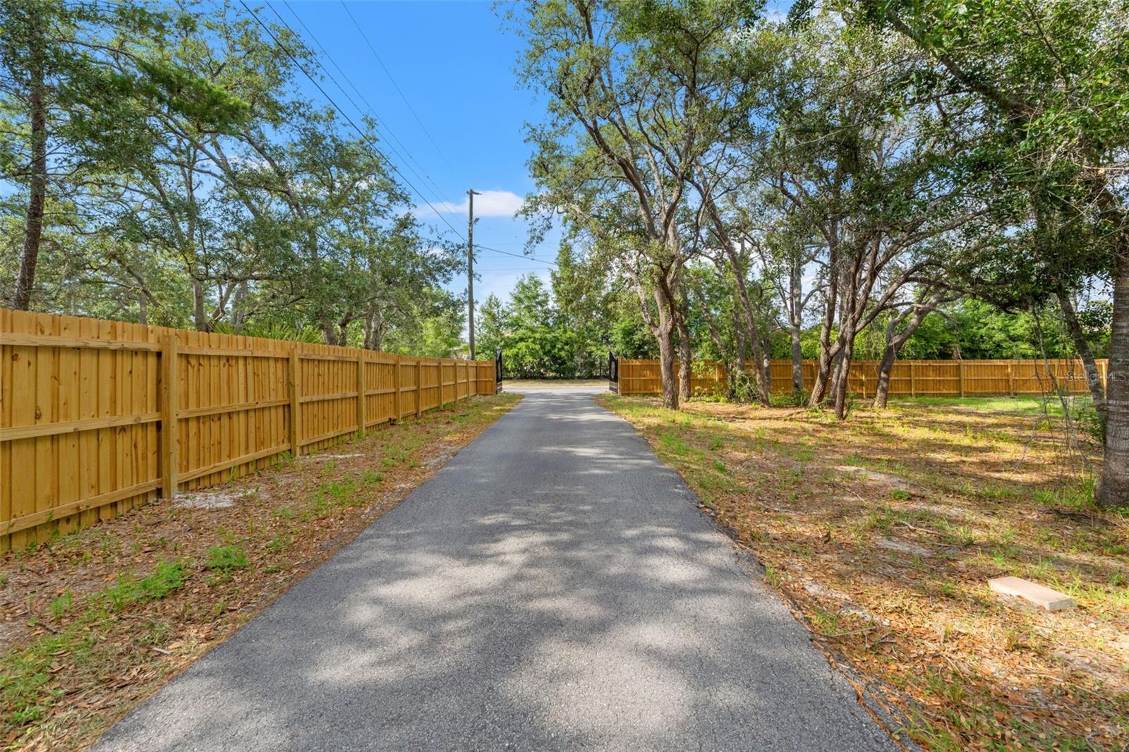 Image 7 of 54 For 9078 Birmingham Avenue