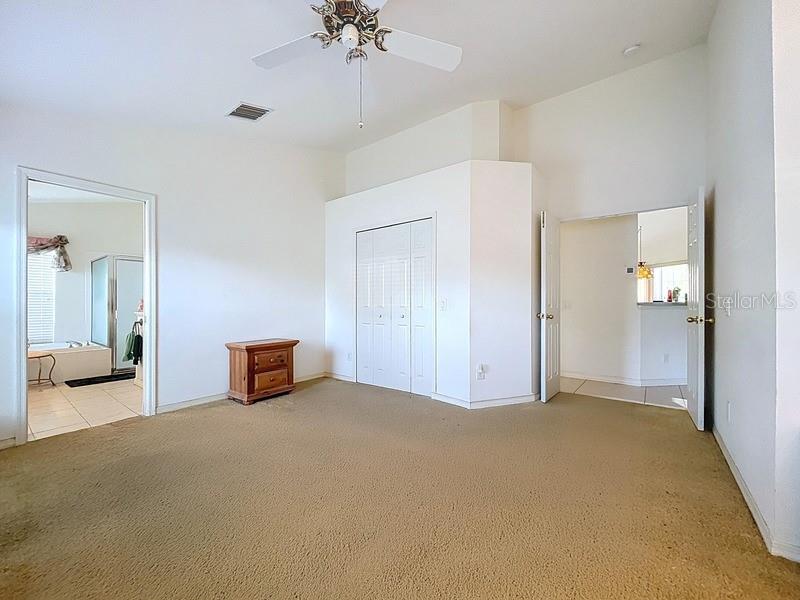 Image 13 of 25 For 3054 Oakbrook Circle