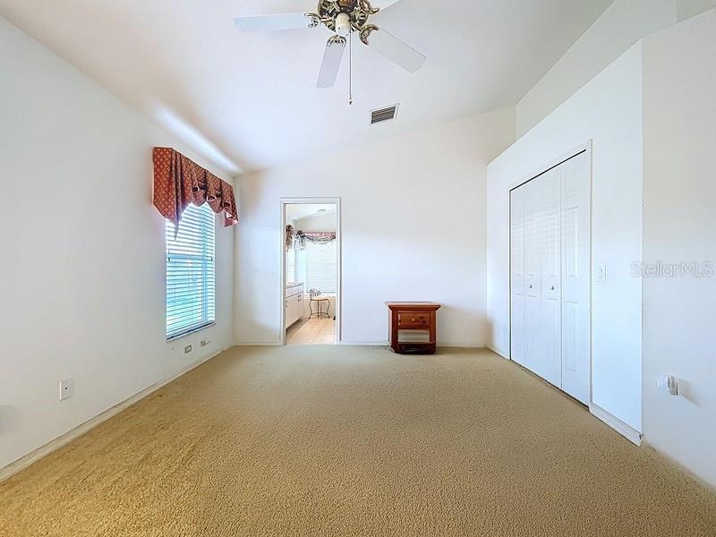 Image 14 of 25 For 3054 Oakbrook Circle