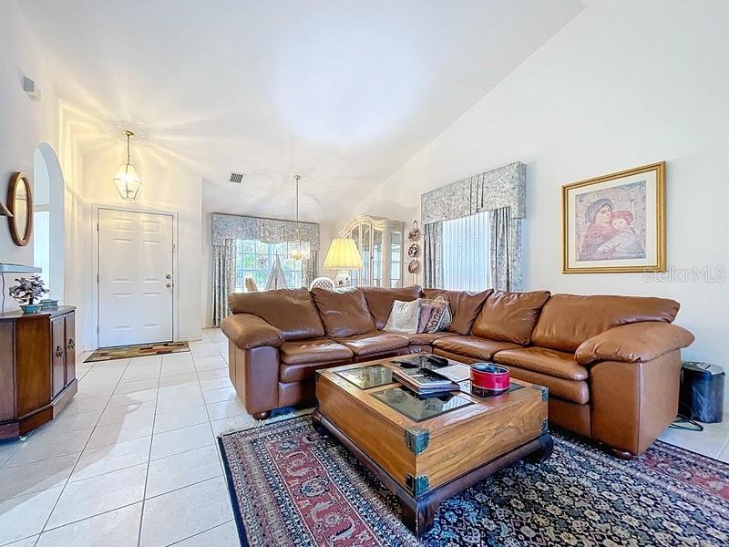 Image 6 of 25 For 3054 Oakbrook Circle