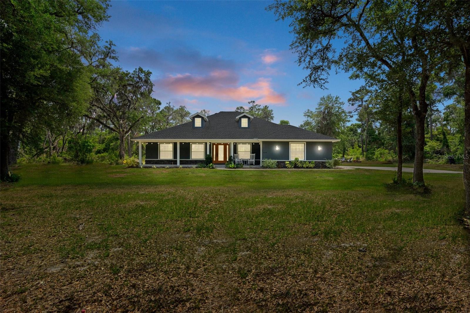 Image 9 of 69 For 3355 La Vista Street