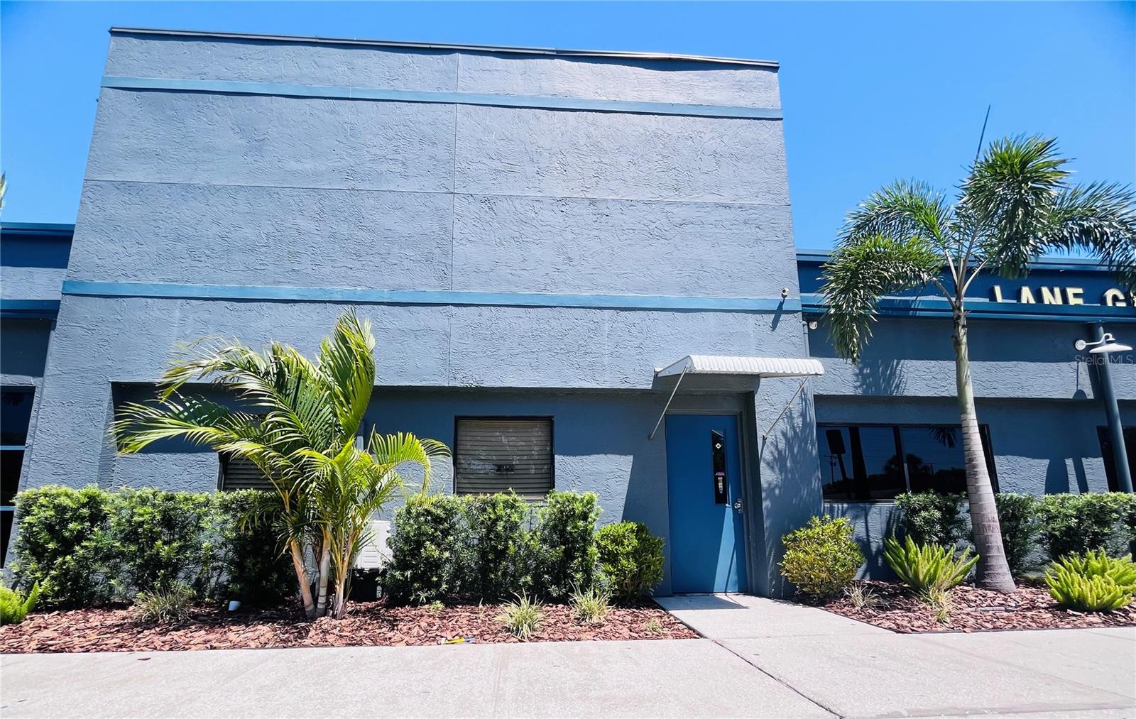 Listing photo id 15 for 6935 Ridge Road