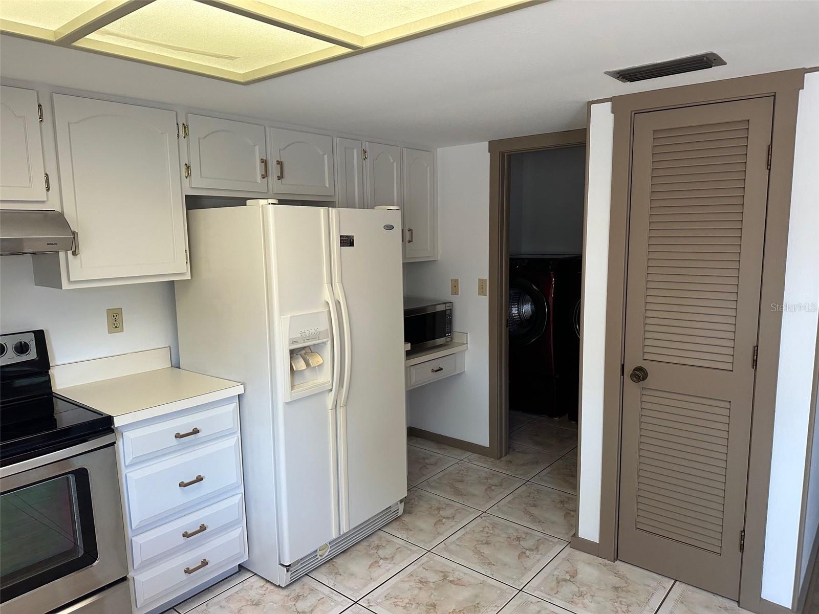 Image 22 of 27 For 1412 Wexford Drive N