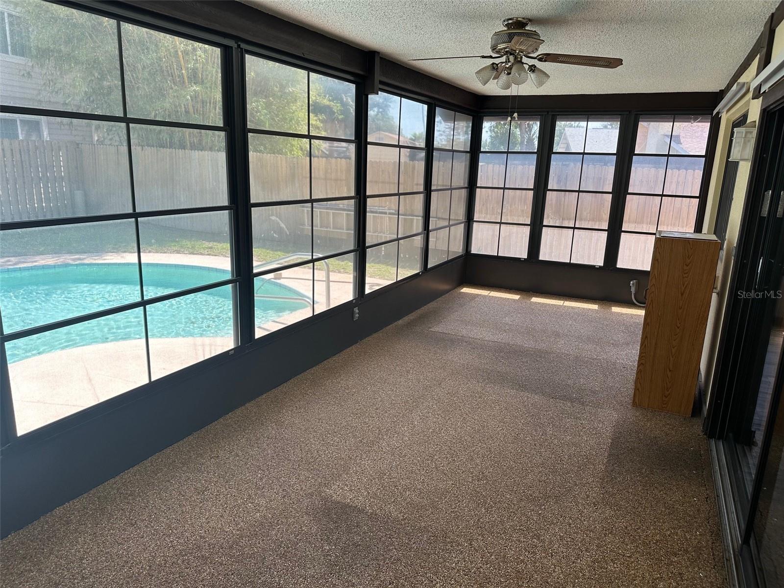 Image 24 of 27 For 1412 Wexford Drive N