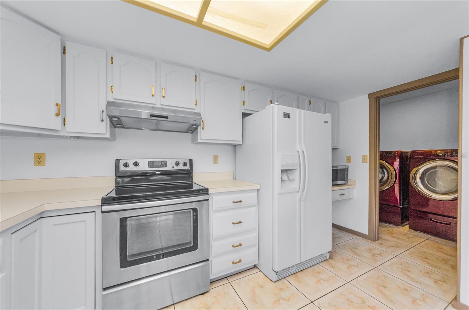Image 30 of 100 For 1412 Wexford Drive N