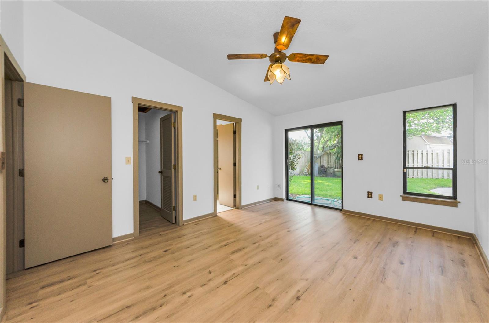 Image 35 of 100 For 1412 Wexford Drive N