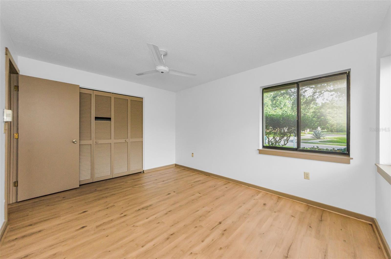 Image 41 of 100 For 1412 Wexford Drive N
