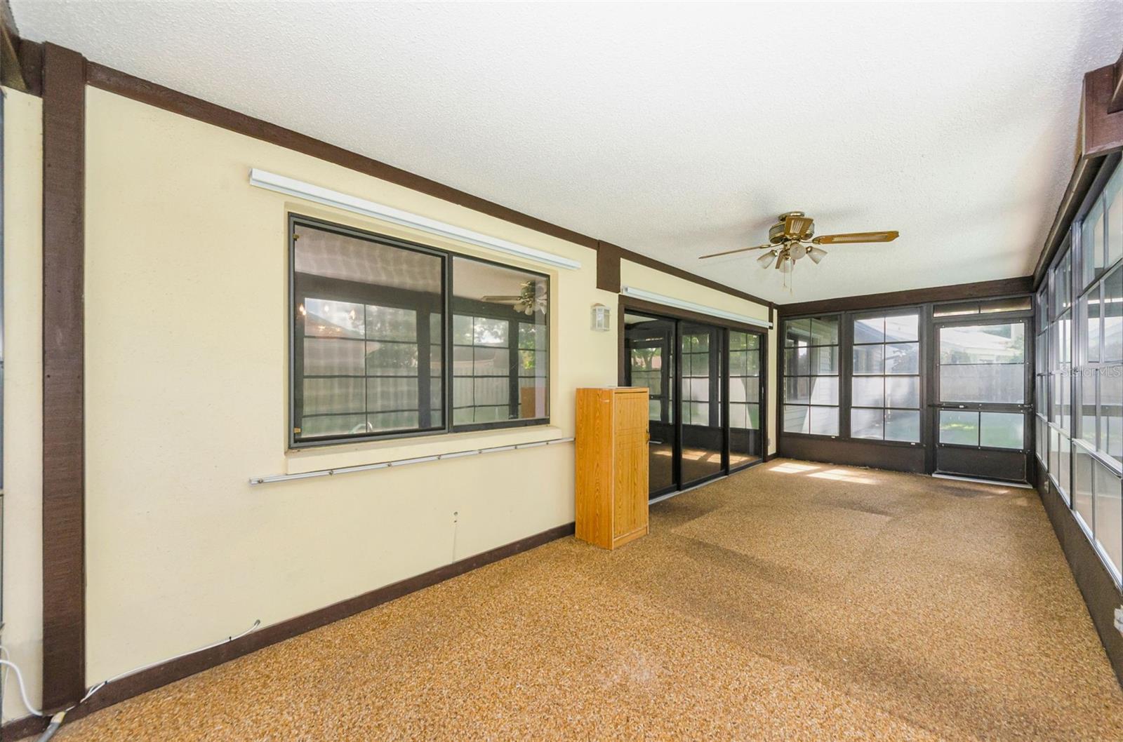 Image 46 of 100 For 1412 Wexford Drive N