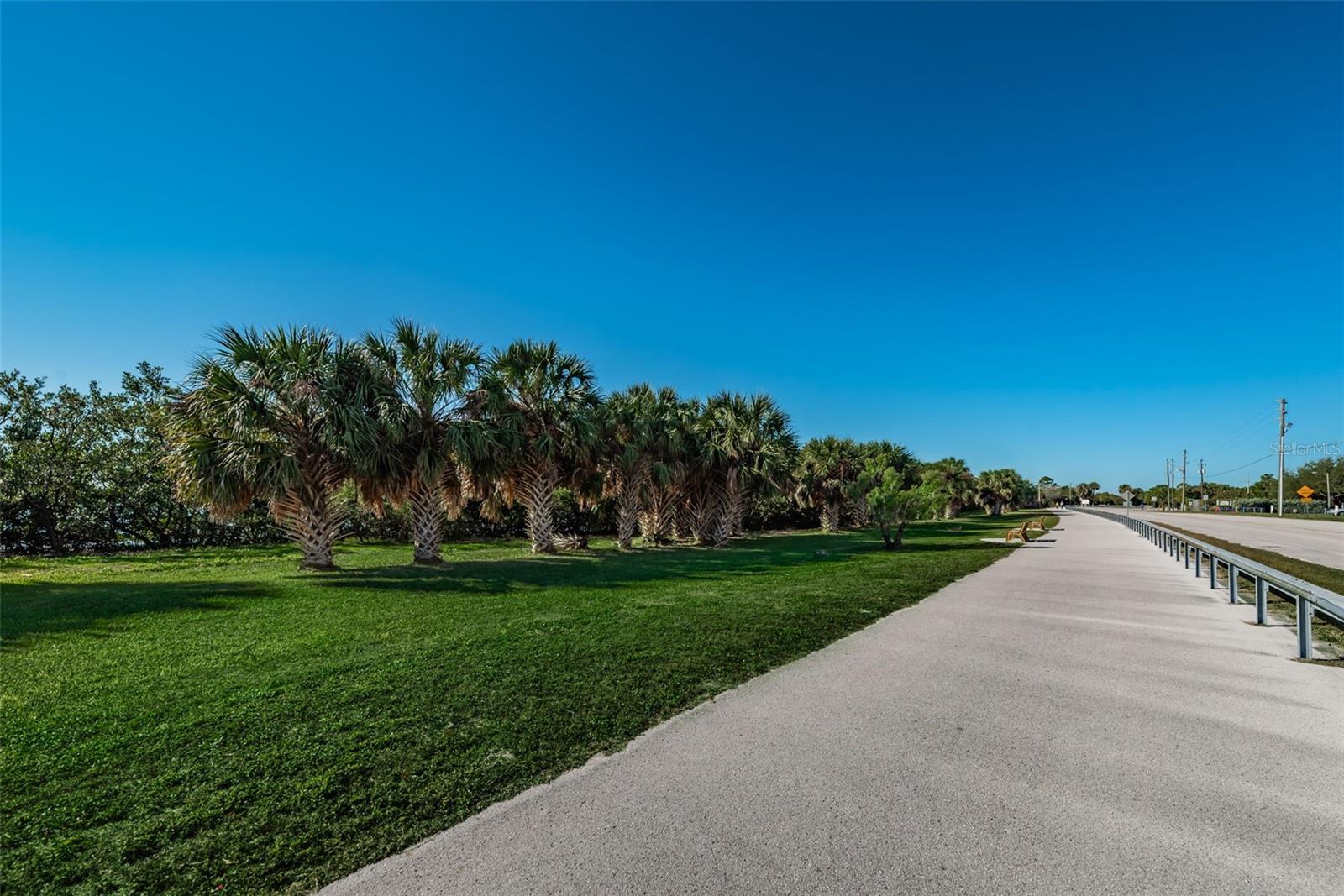 Image 78 of 100 For 1412 Wexford Drive N