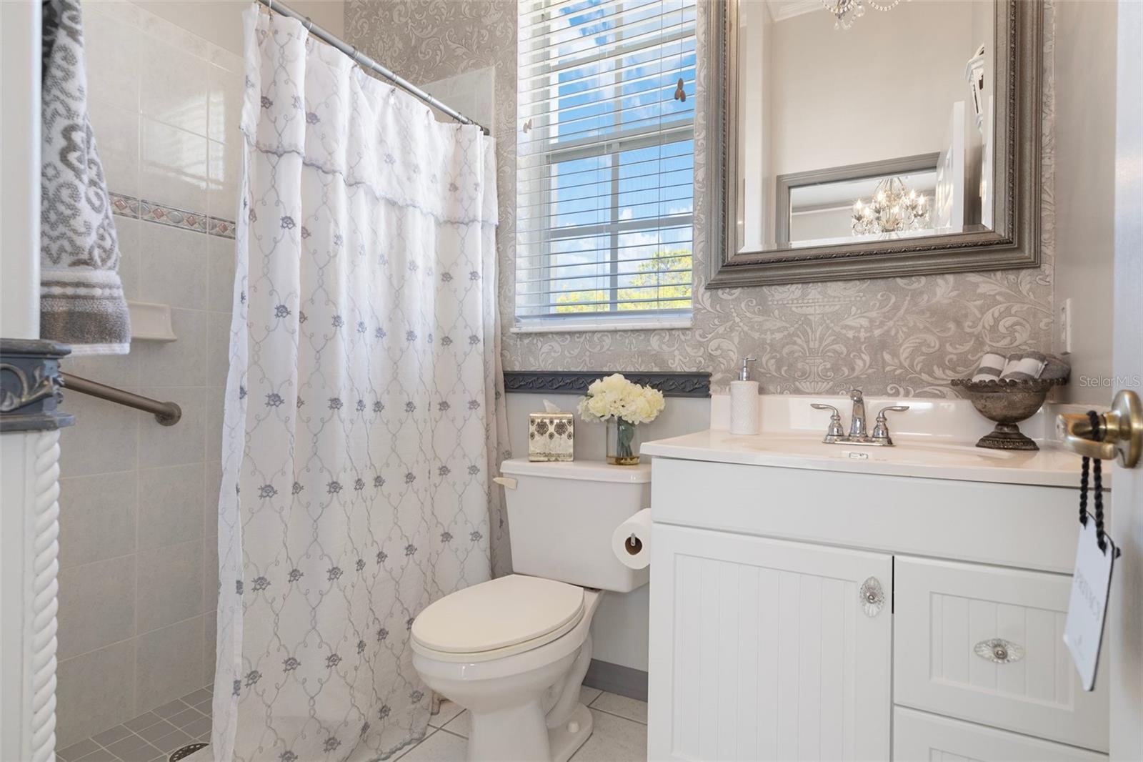 Image 39 of 72 For 9400 New Orleans Drive