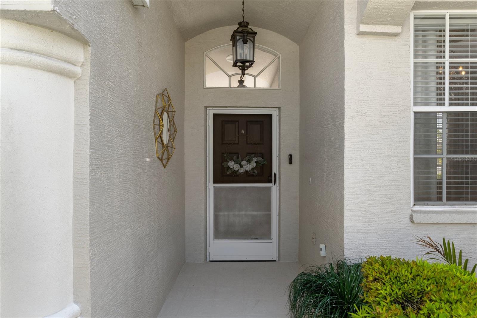 Image 4 of 72 For 9400 New Orleans Drive
