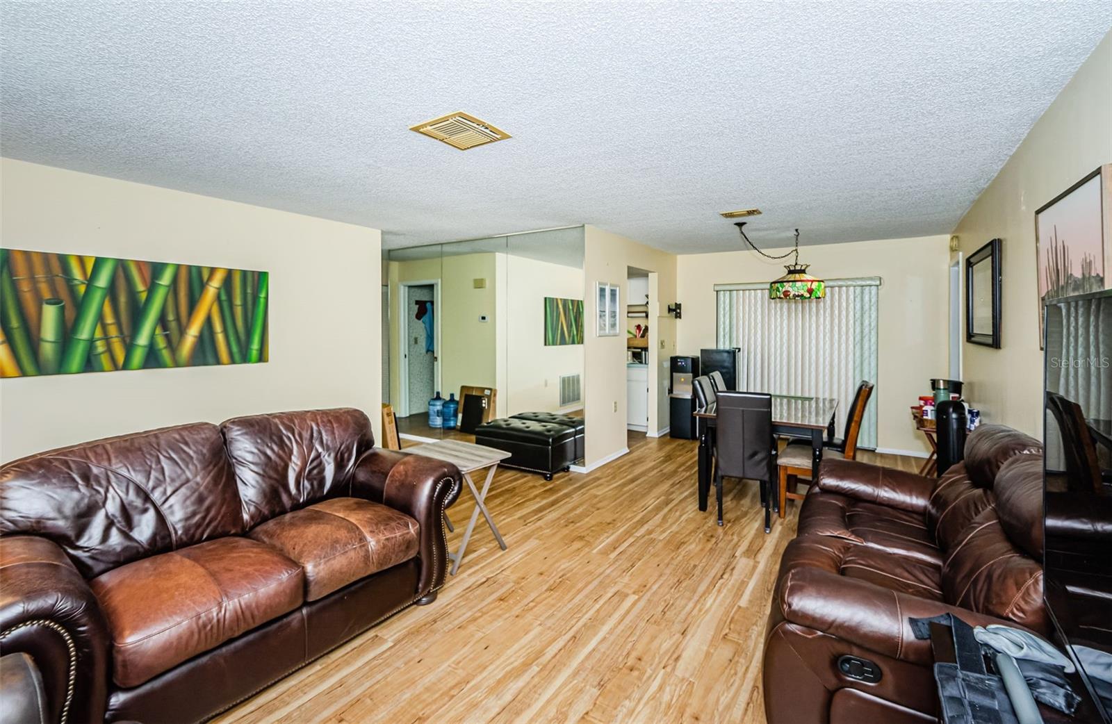 Image 32 of 76 For 10641 Timber Lane