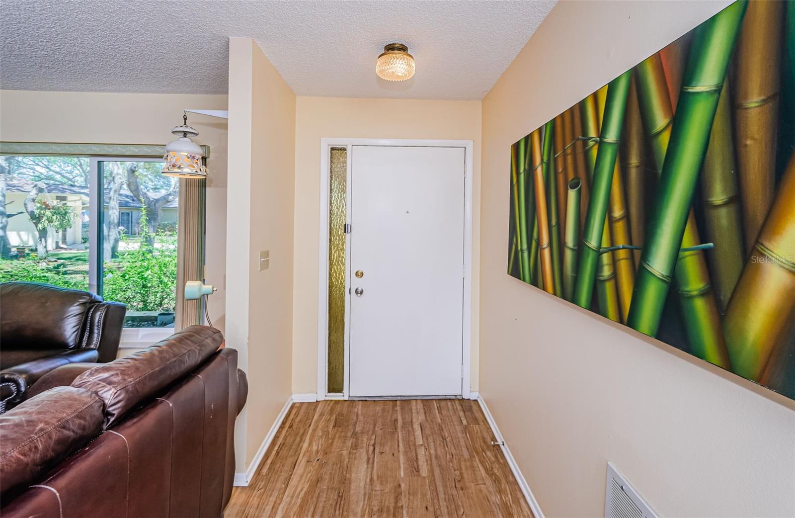 Image 8 of 76 For 10641 Timber Lane