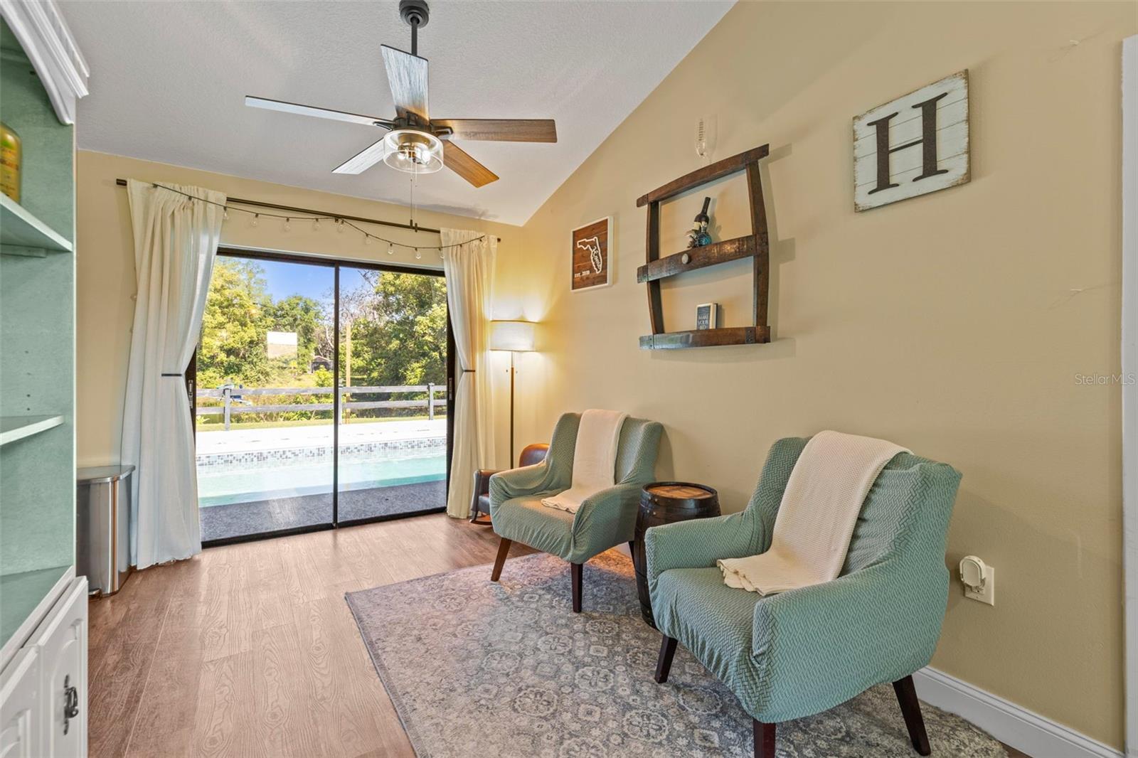 Image 10 of 54 For 2400 Commack Court