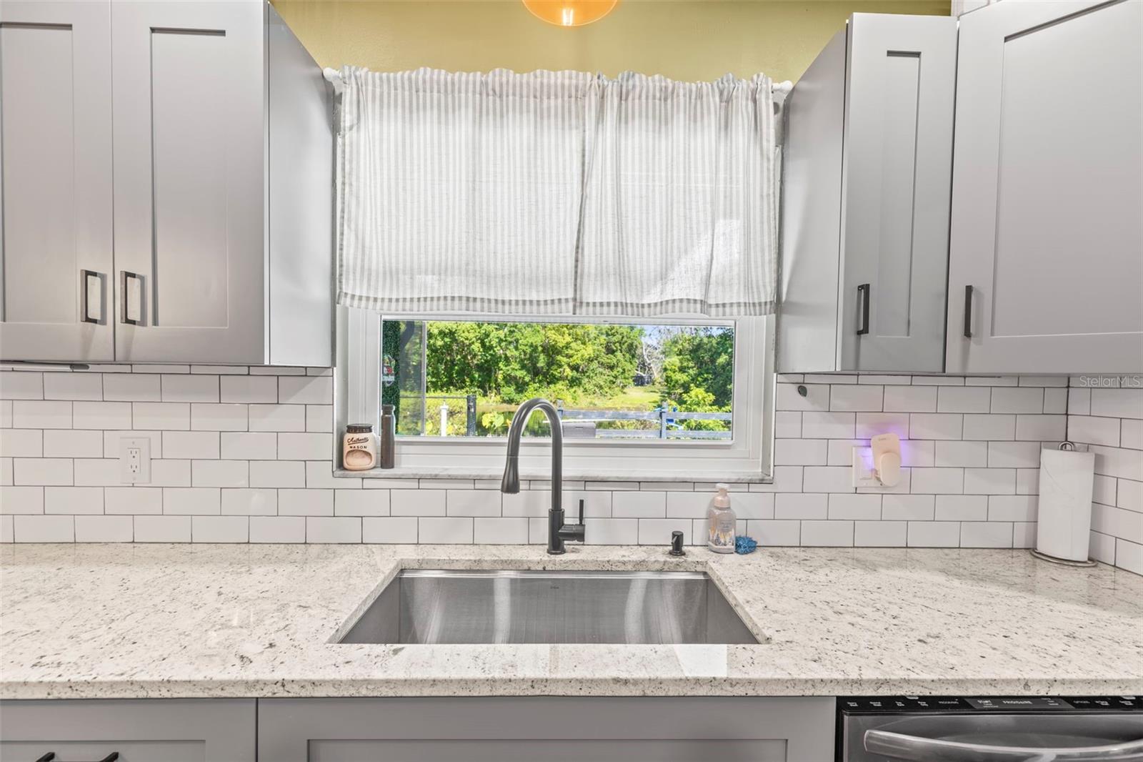 Image 14 of 54 For 2400 Commack Court