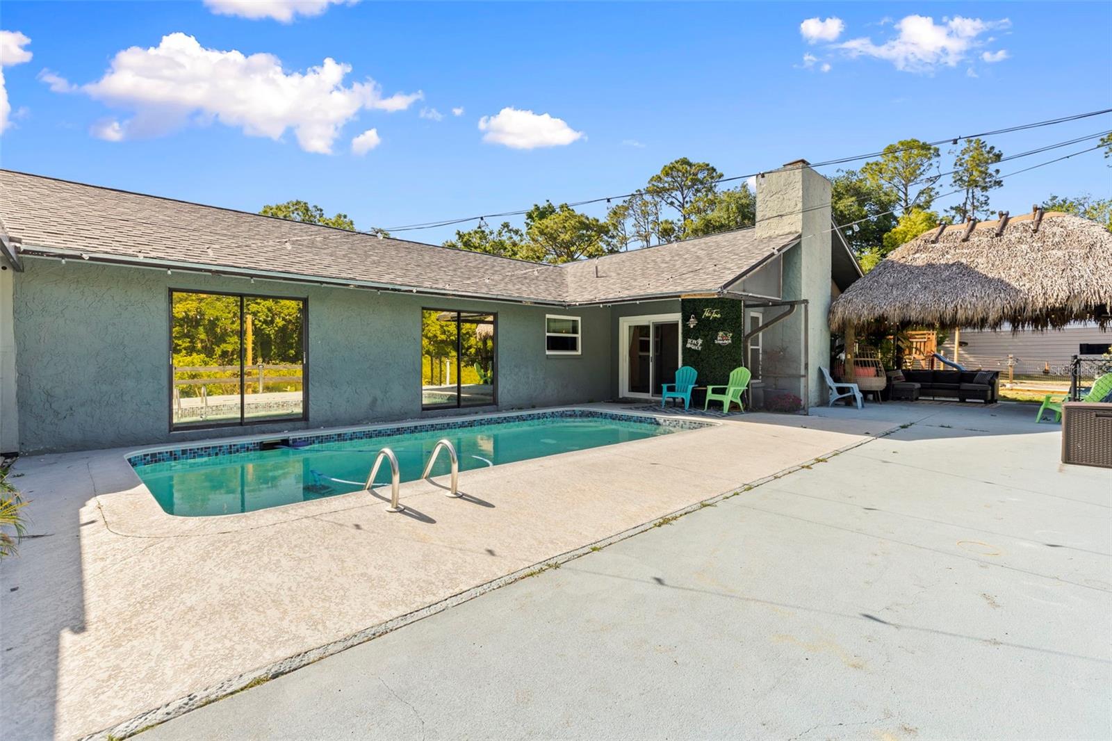 Image 29 of 54 For 2400 Commack Court